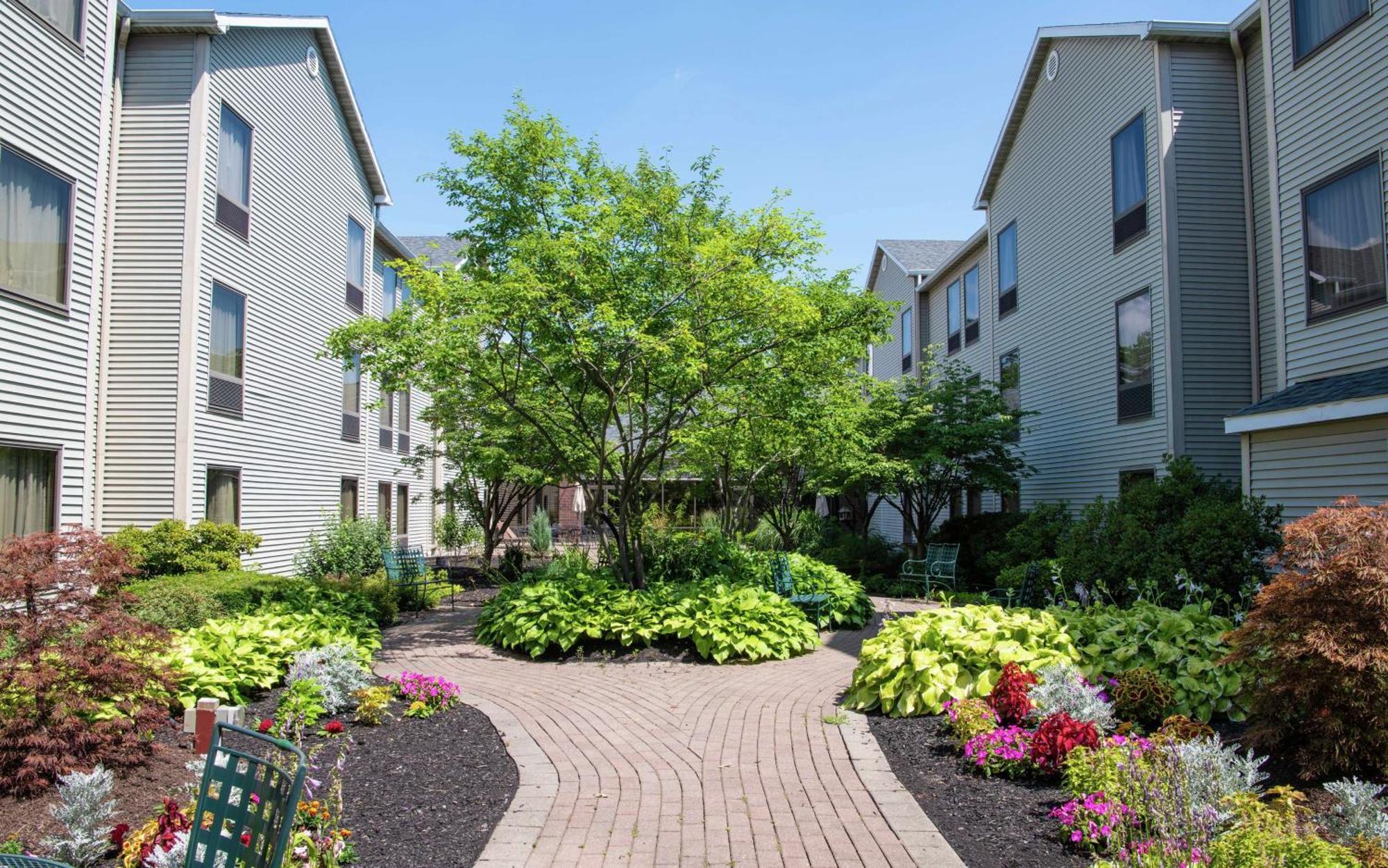 Hampton Inn & Suites Rochester/Victor Exterior photo